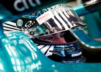 [FOTOS] Aston Martin completou o shakedown do AMR23 em Silverstone 