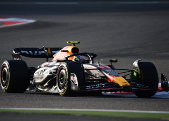 Pérez termina o teste de pré-temporada do Bahrain com o melhor tempo