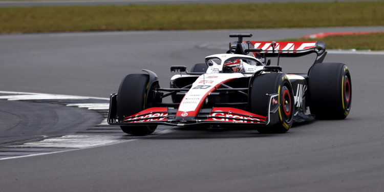 [FOTOS] Haas completou o shakedown do VF-23 em Silverstone 