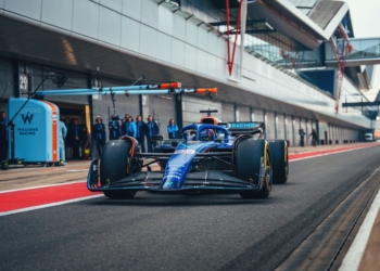 Albon com boas sensações no shakedown do FW45: “Sinto que resolvemos alguns dos problemas” 