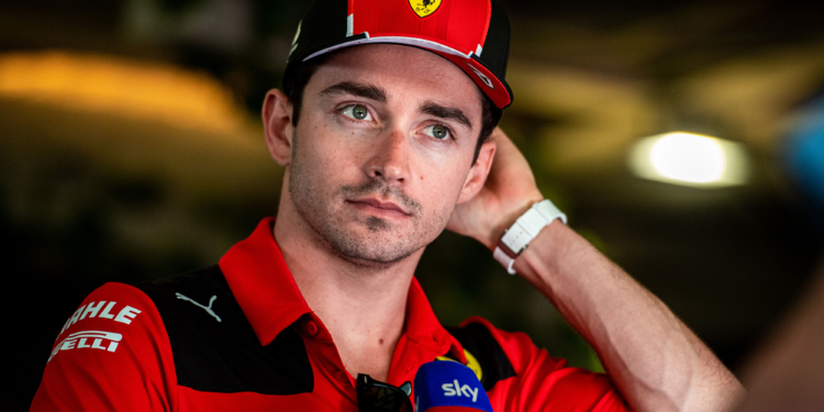 Leclerc: “90 por cento dos rumores em torno da Ferrari são completamente infundados”