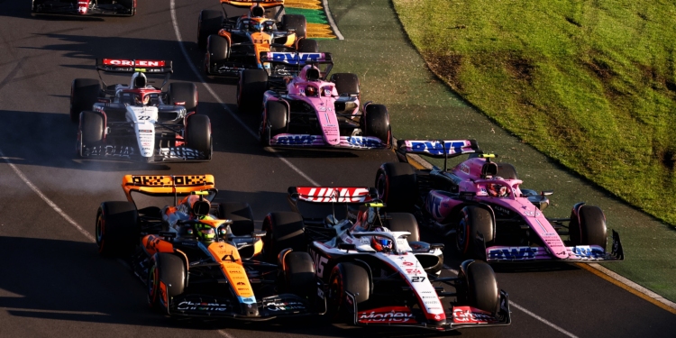 Norris critica bandeiras vermelhas e reinícios com partida parada: “Não é justo para quem fez uma boa corrida”