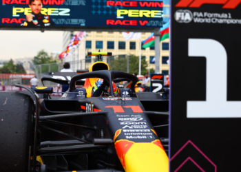 Pérez confiante de que conseguirá replicar a forma de Baku nos circuitos convencionais