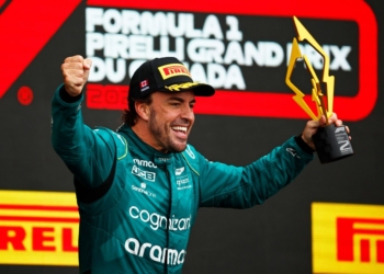 Alonso: “Foi a corrida mais competitiva do ano em termos de ritmo”