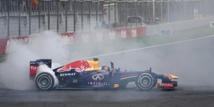 Vettel junta-se a Ricciardo para a demonstração da Red Bull no Nordschleife