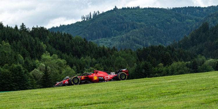 “É difícil ver os pontos positivos”, diz Sainz após corrida “muito frustrante” em Spielberg