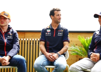 Pérez e a chegada de Ricciardo à AlphaTauri: “Não muda nada para mim” 