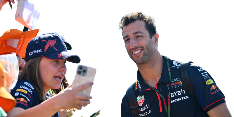 OFICIAL: Ricciardo substitui De Vries na AlphaTauri com efeito imediato