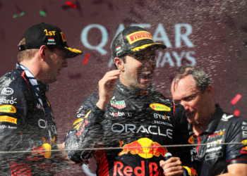 Horner: Pérez “respondeu às críticas da melhor forma possível”
