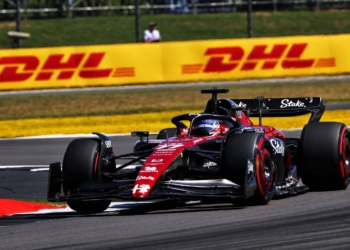 Bottas desclassificado da sessão de qualificação em Silverstone