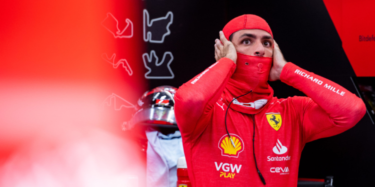 Ferrari confirma que pretende definir o futuro de Sainz até ao final da temporada