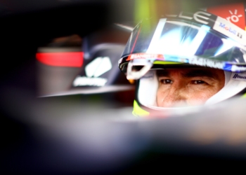 Horner volta a garantir que Pérez será piloto da Red Bull em 2024