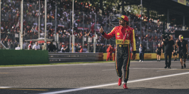 Vasseur sublinha “passo em frente” de Sainz em Monza