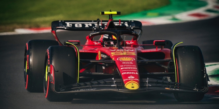 Sainz supera Verstappen por 13 milésimos e alcança a pole diante dos Tifosi em Monza