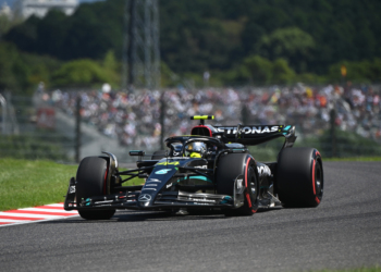 Hamilton admite preocupação em relação a 2024 após exibição de Verstappen em Suzuka
