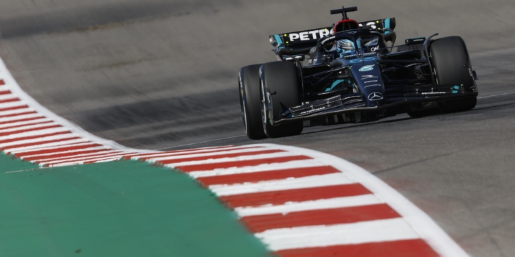 Russell penalizado com três lugares na grelha para a corrida sprint