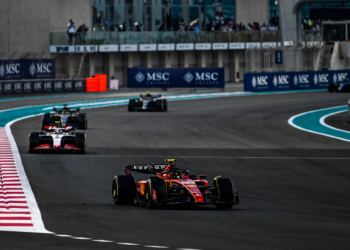 Ferrari acredita que nenhuma estratégia daria a Sainz os pontos que a equipa precisava