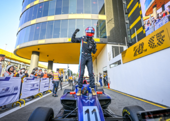 Browning brilha em Macau e aponta a teste com a Williams na Fórmula 1