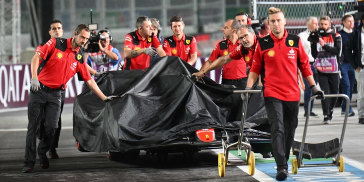 Sainz é penalizado após incidente no primeiro treino livre em Las Vegas