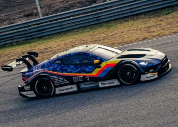 Alonso adquiriu Aston Martin que competiu no DTM em 2019