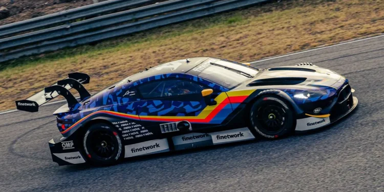 Alonso adquiriu Aston Martin que competiu no DTM em 2019