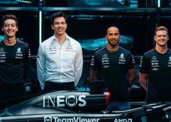 Wolff prolonga contrato com a Mercedes até 2026