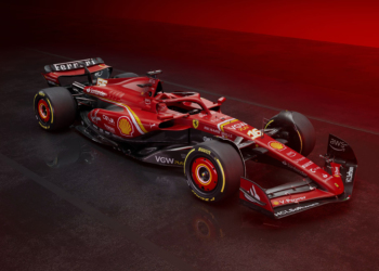 Ferrari revela o SF-24 de Sainz e Leclerc