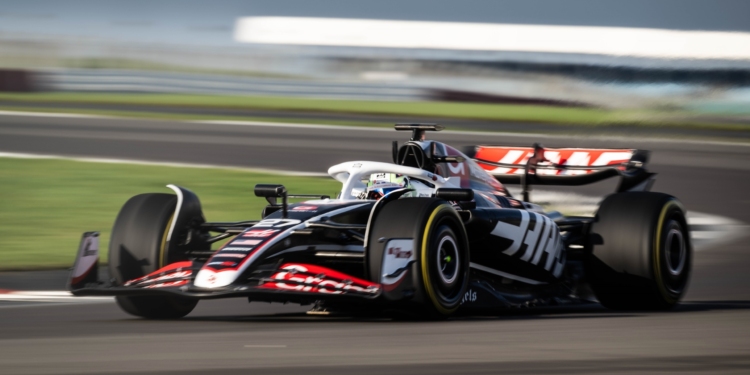 Magnussen: Haas sem “otimismos irrealistas” sob a liderança de Komatsu