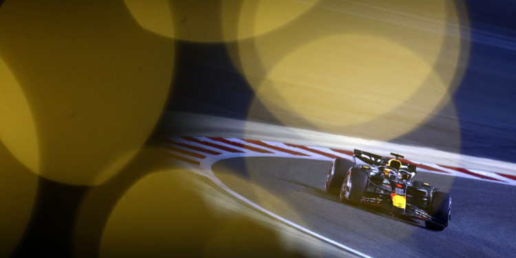 Verstappen: “Não estou demasiado preocupado com a diferença para o primeiro lugar”