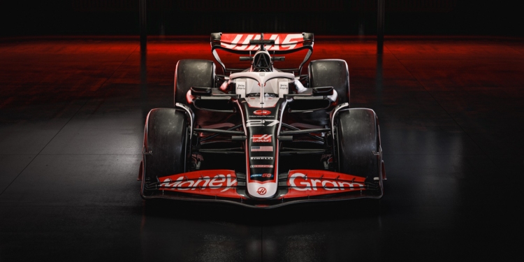 Haas apresenta as cores do VF-24 de 2024