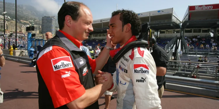 Hamilton diz que a sua mudança para a Ferrari não teria acontecido sem Vasseur