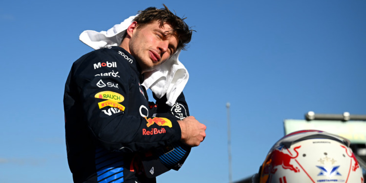 Verstappen no topo da lista da Mercedes, Antonelli, Alonso e Sainz também são opções 