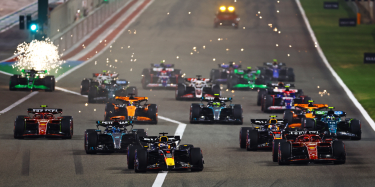 Verstappen não dá hipótese e abre a época de 2024 com triunfo dominador no Bahrain
