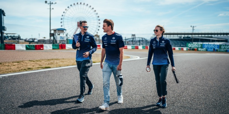 Sargeant correrá com o chassis que Albon danificou em Melbourne 