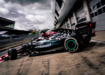 Kimi Antonelli estreou-se com um Fórmula 1 da Mercedes na Áustria