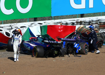 Vowles admite que acidentes terão impacto no programa de evoluções da Williams 