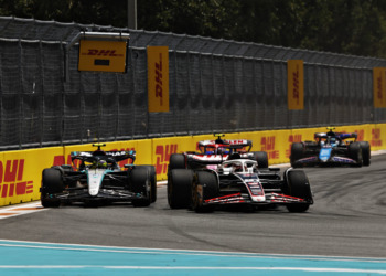 Stella acredita que Magnussen precisa de ser banido por uma corrida após táticas “completamente inaceitáveis”