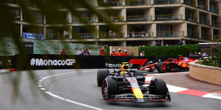 Pérez receia que a Red Bull não possa competir com a Ferrari no Mónaco