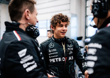 Equipa procura isenção junto da FIA e estreia de Antonelli na Fórmula 1 pode estar iminente