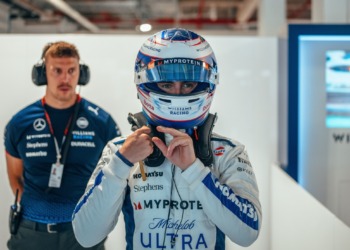 Vowles confirma que Sargeant tem o lugar em risco: “Precisa de mostrar um desempenho superior”