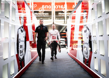 Magnussen admite que o fim da carreira na Fórmula 1 pode estar próximo : “São 24 corridas e às vezes questiono-me se vale a pena”