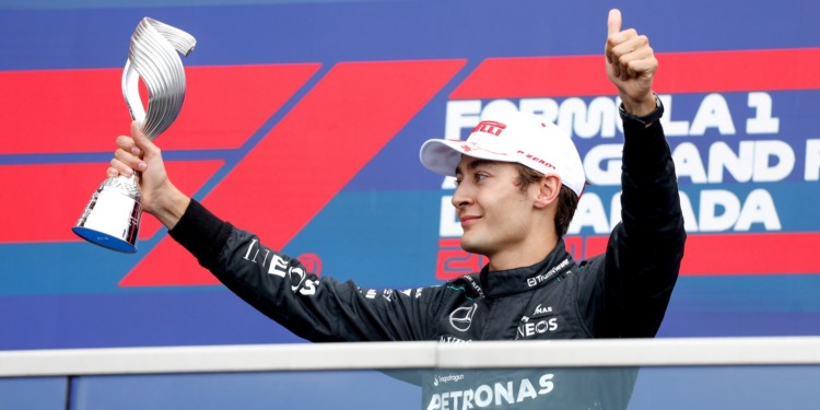 Russell lamenta “oportunidade perdida” em Montreal: “Estou desiludido comigo mesmo”