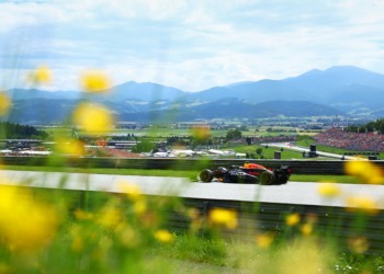 Pérez diz ter sido prejudicado por Ocon: “É uma pena porque tínhamos um ritmo promissor”