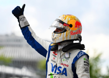 Ricciardo qualifica-se em quinto e responde a Villeneuve: “Deve ter batido demasiadas vezes com a cabeça”