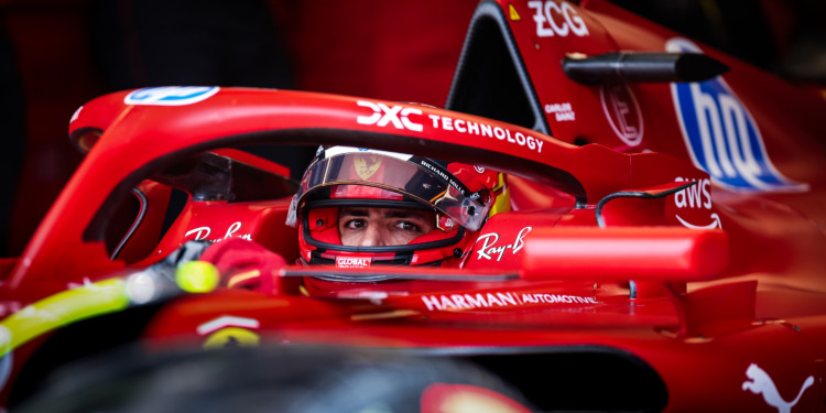 Sainz mais perto de anunciar o seu futuro: “Vou tomar uma decisão muito em breve”