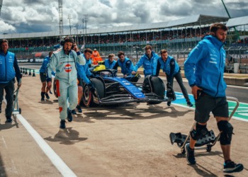 Vowles não descarta mudanças no alinhamento de pilotos durante a temporada