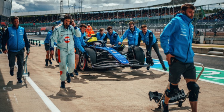 Vowles não descarta mudanças no alinhamento de pilotos durante a temporada