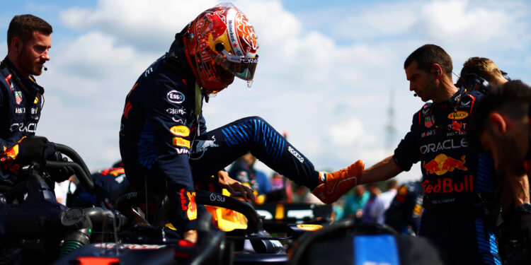 Verstappen deverá cumprir penalização no Grande Prémio da Bélgica 