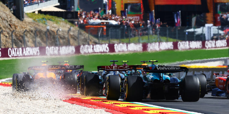 Domenicali sugere oito corridas sprint por ano e afirma: “Não há nada de falso numa grelha invertida”