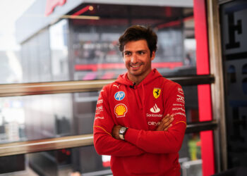Sainz acredita que a Williams pode replicar a recuperação da McLaren: “Tenho o mesmo feeling”
